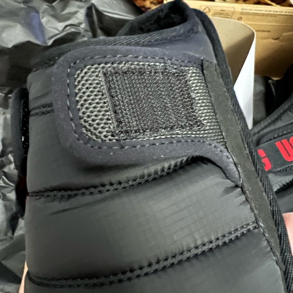 Nib unisex Ugg Dune Slip on have multiple pair - Picture 9 of 12